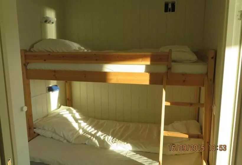 Majatalo Ulvsvåg Gjestgiveri Og Fjordcamping As