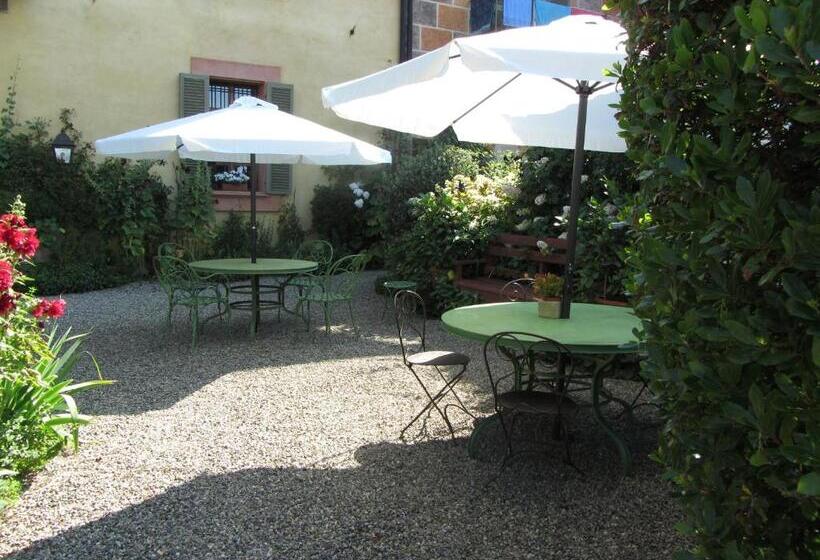 住宿加早餐  Castello Di Strambinello