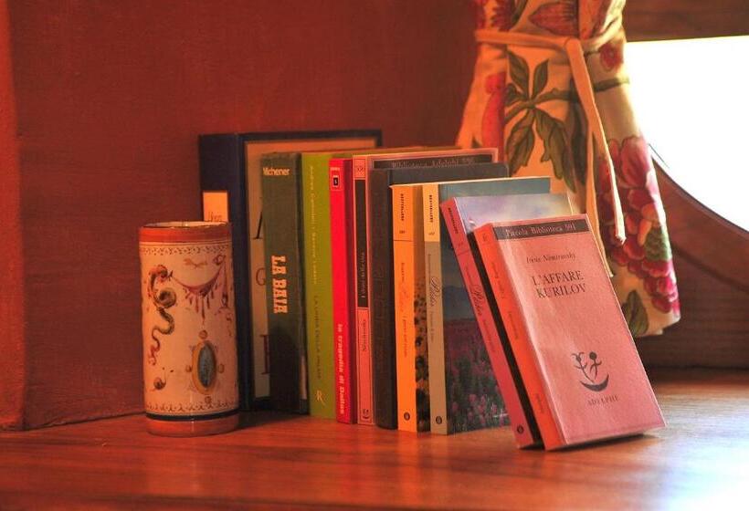 住宿加早餐  Castello Di Strambinello