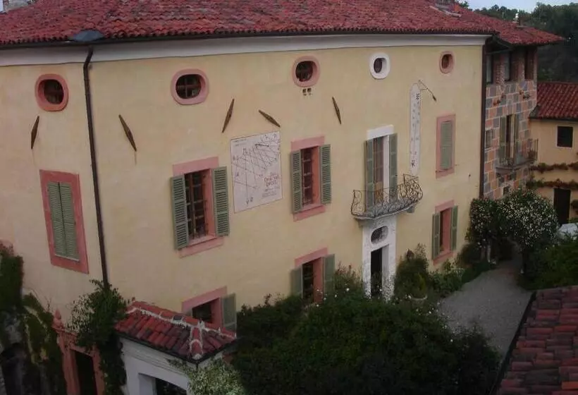 Aamiaismajoitus (B&B) Castello Di Strambinello