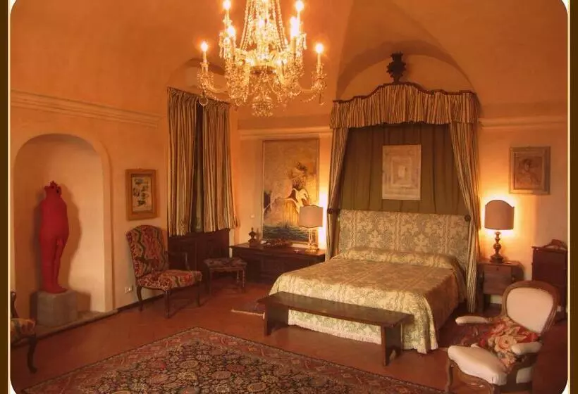 Aamiaismajoitus (B&B) Castello Di Strambinello