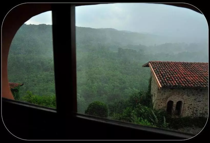 Aamiaismajoitus (B&B) Castello Di Strambinello