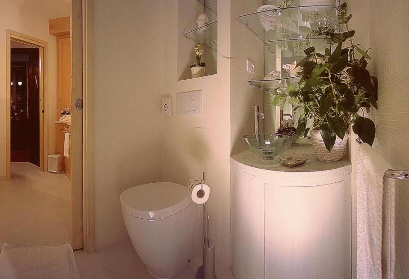 住宿加早餐  Castello Di Strambinello