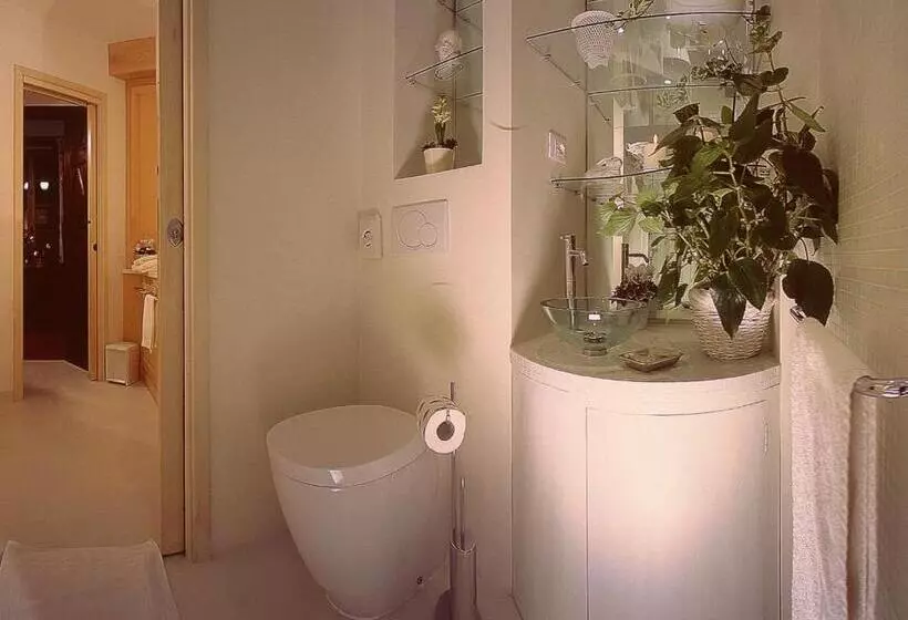 Aamiaismajoitus (B&B) Castello Di Strambinello