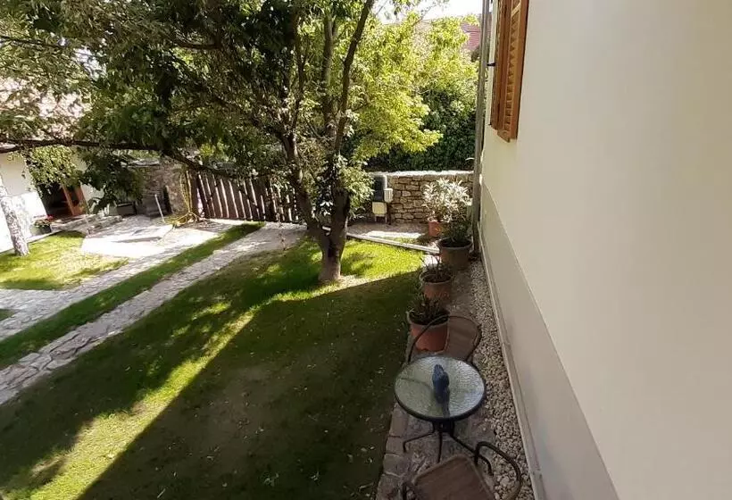 Köveskál Panzió