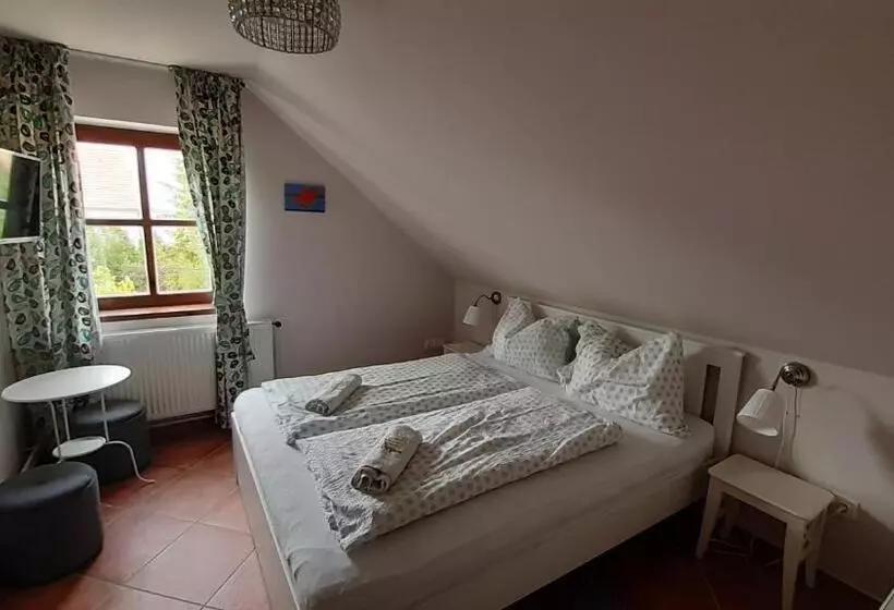 Köveskál Panzió