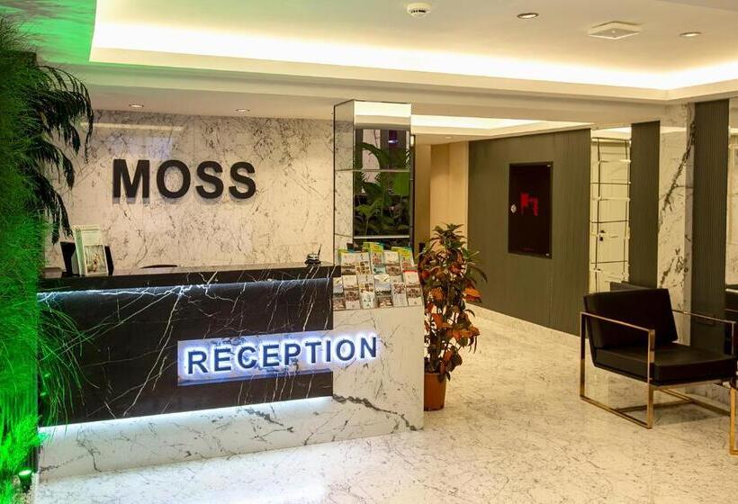 Moss Suites