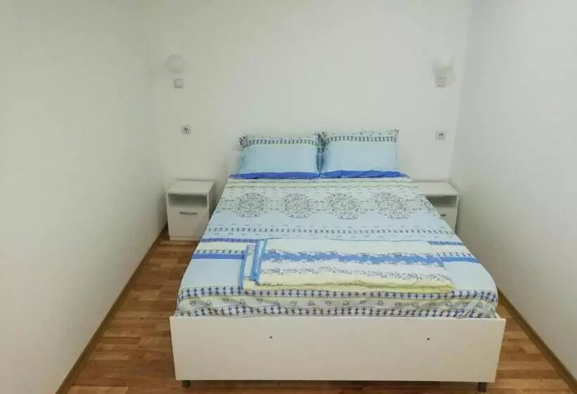 پانسیون Lile Pestani Accommodation