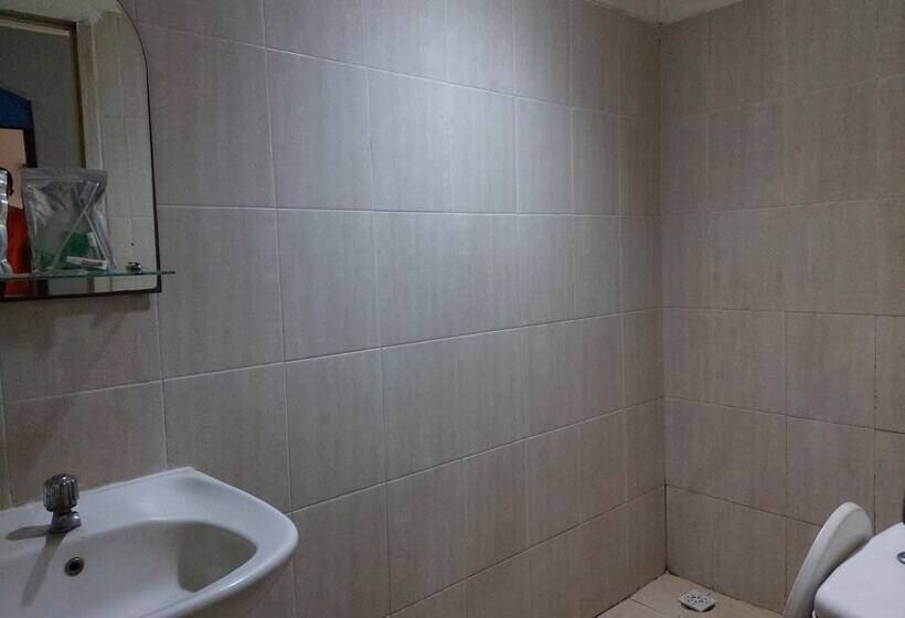 بنسيون Pondok Seruni Kemanggisan Jakarta