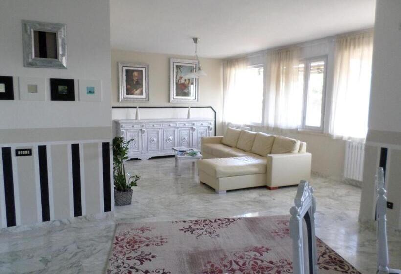 膳宿费 Villa Happy Days