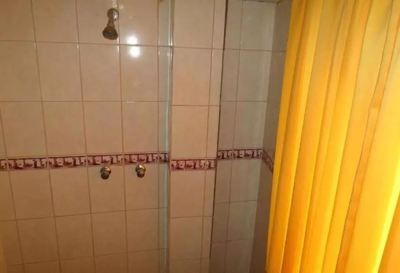 هاستل Nery Lodging