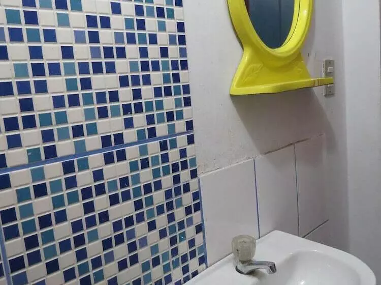 هاستل Nery Lodging