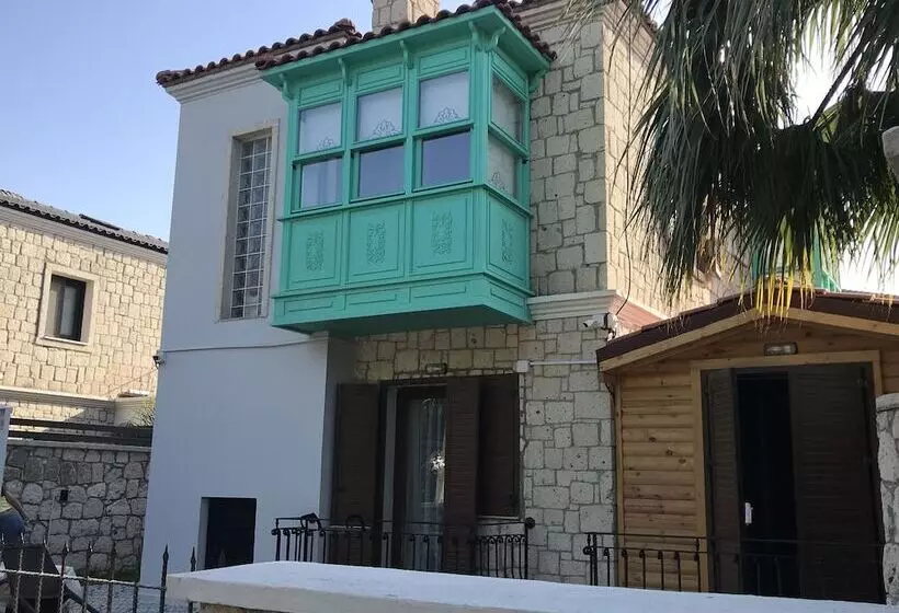 簡易ホテル Aral Turkuaz Butik Otel