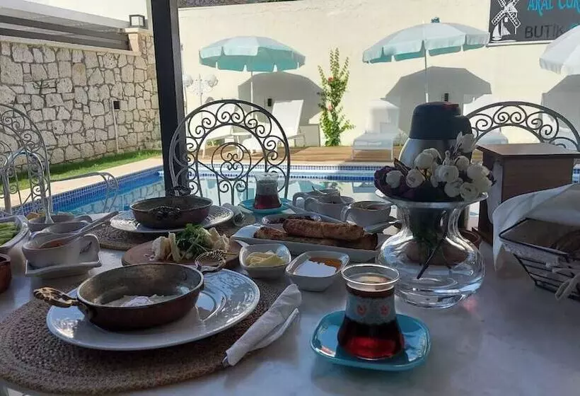 簡易ホテル Aral Turkuaz Butik Otel