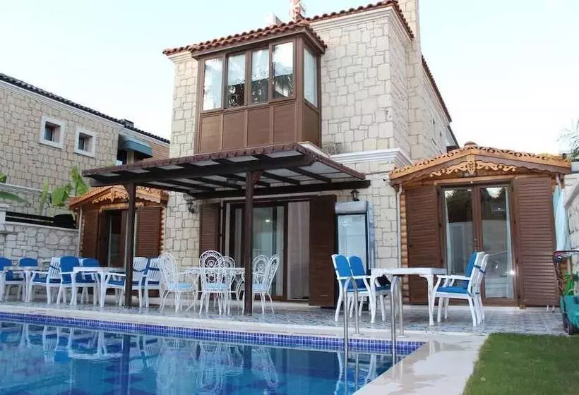 簡易ホテル Aral Turkuaz Butik Otel
