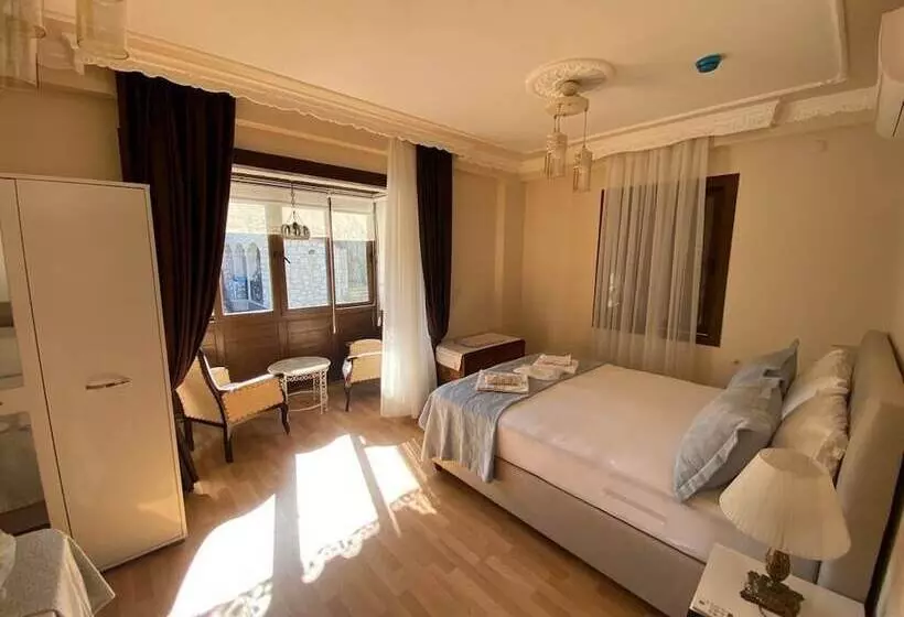 簡易ホテル Aral Turkuaz Butik Otel