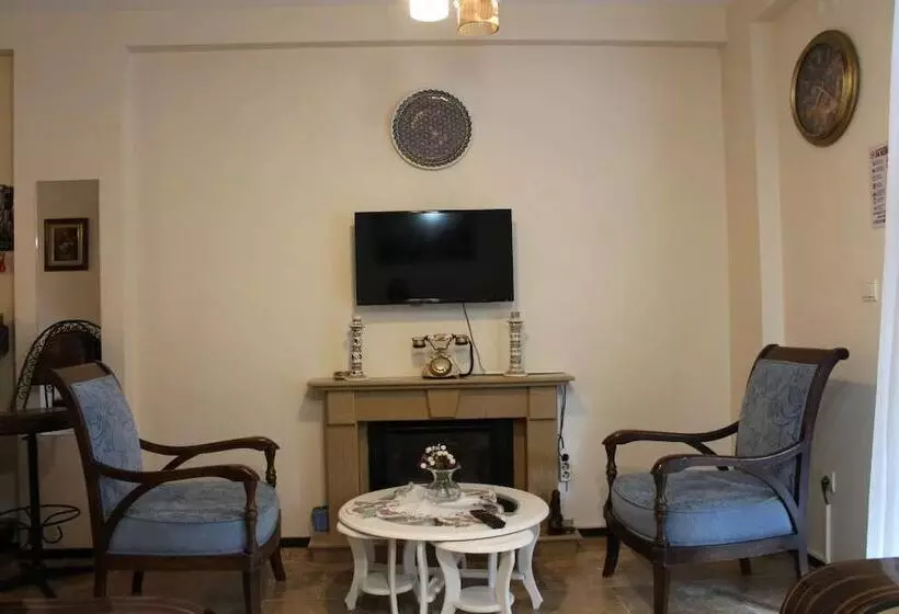 簡易ホテル Aral Turkuaz Butik Otel