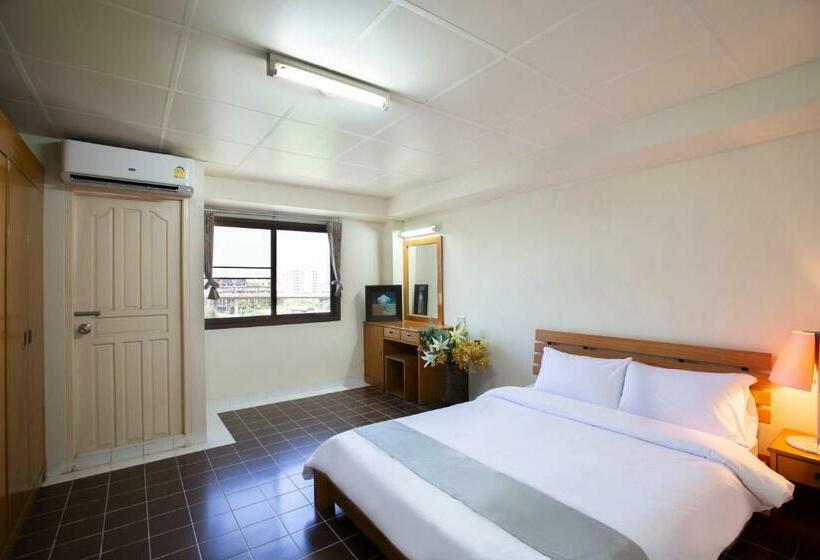 酒店 D Haus Ngamwongwan Residence