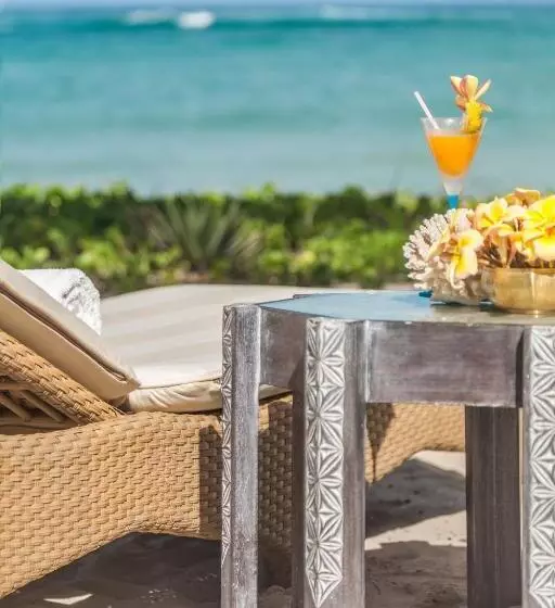 هتل The Maji Beach Boutique