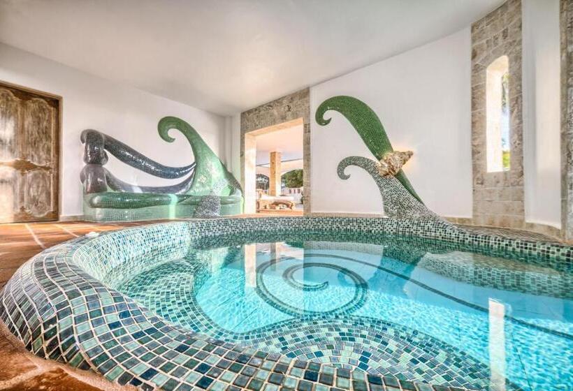 هتل The Maji Beach Boutique