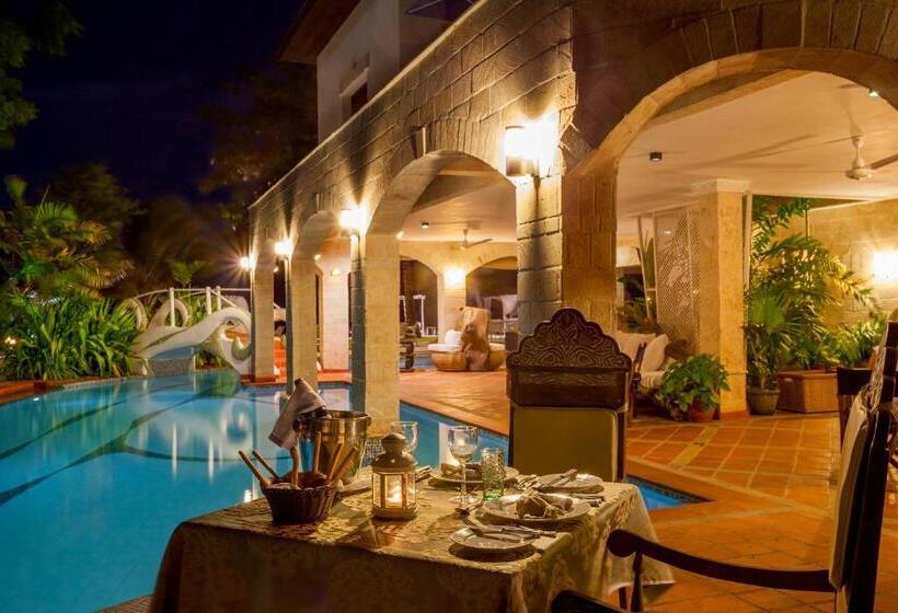 هتل The Maji Beach Boutique