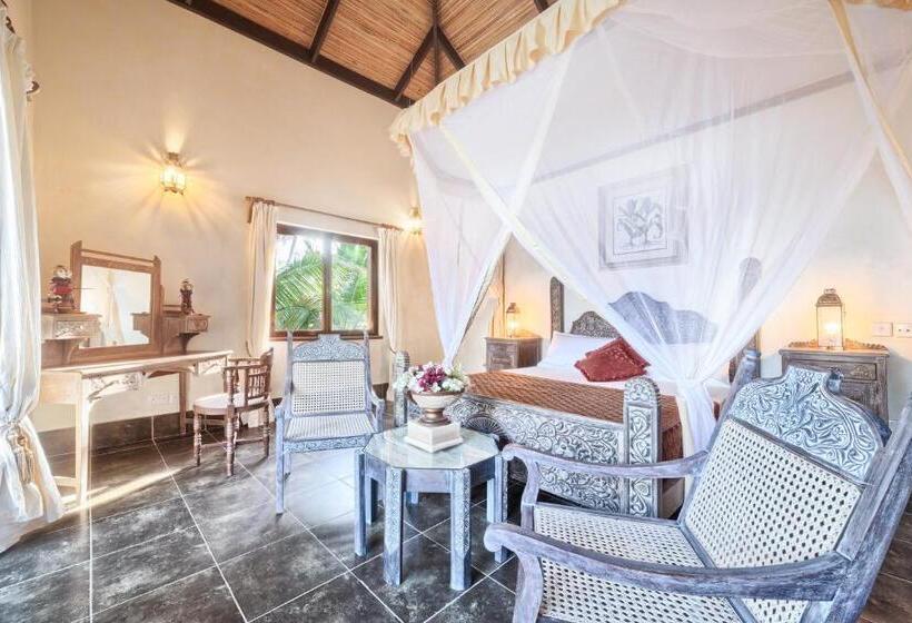 هتل The Maji Beach Boutique