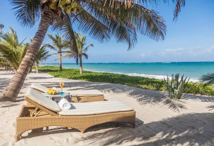 هتل The Maji Beach Boutique