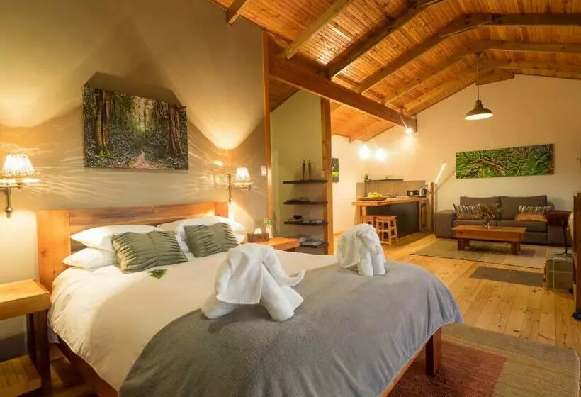 Majatalo Cliffhanger Cottages