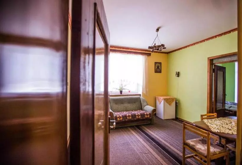 Majatalo Guest House In Drachino