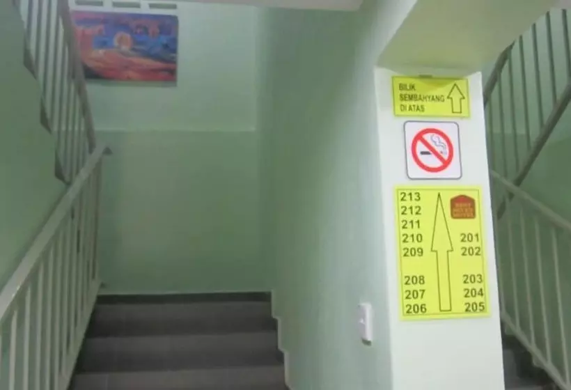 הוסטל Best Seven Motel