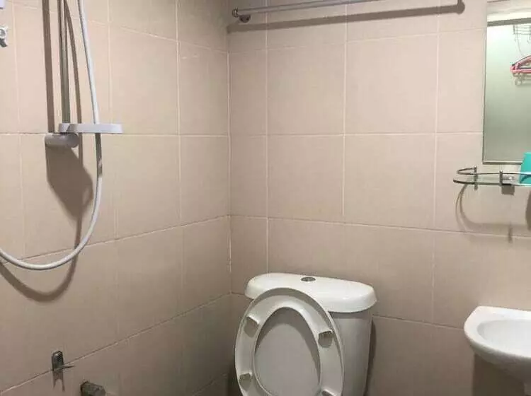 הוסטל Best Seven Motel