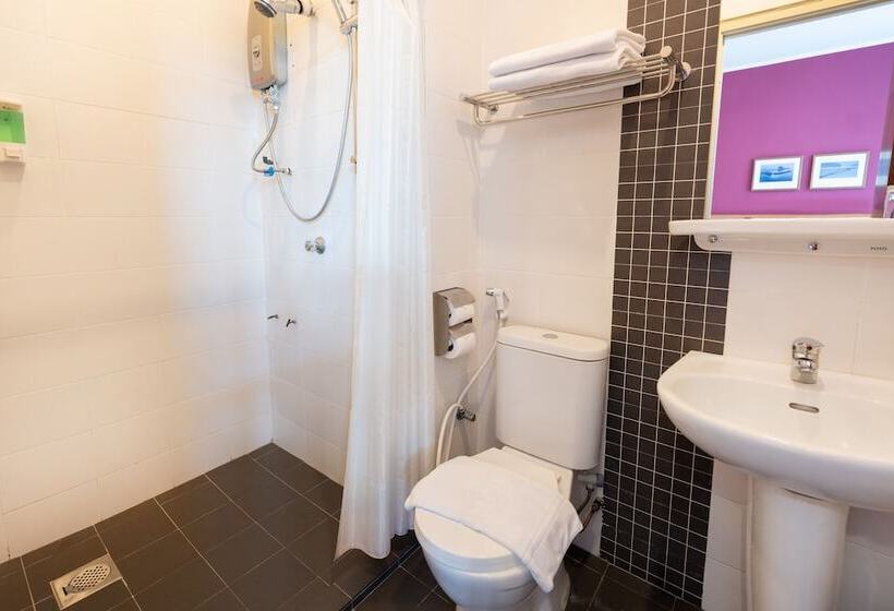 ユースホステル Victoria Inn