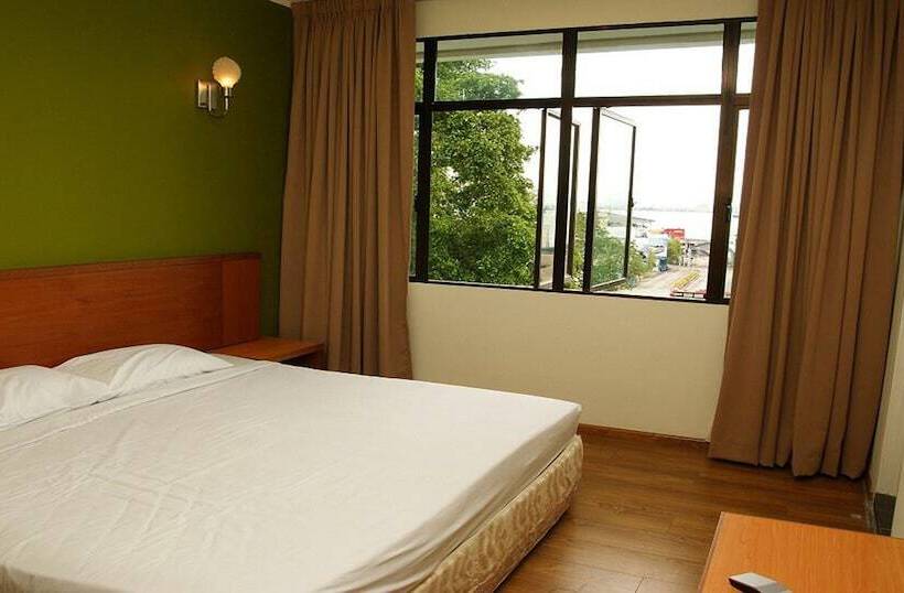 ユースホステル Victoria Inn