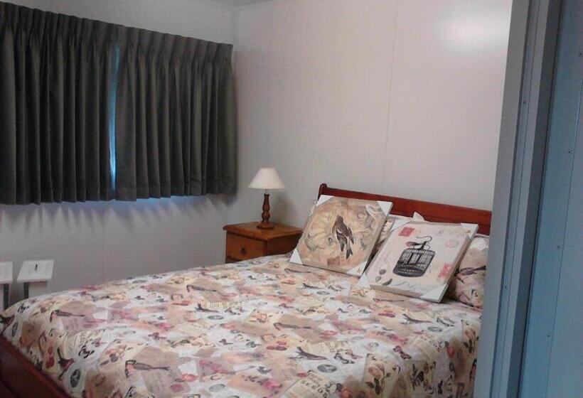 민박 Cabarita Lodge