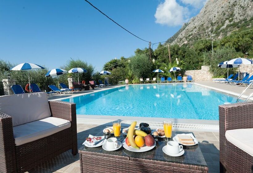 Crystal Blue Hotel, Barbati