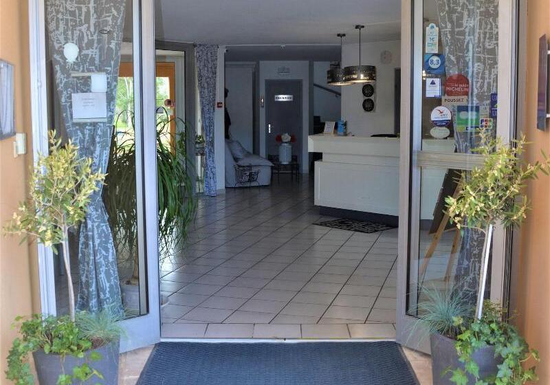 בית מלון כפרי Albizzia