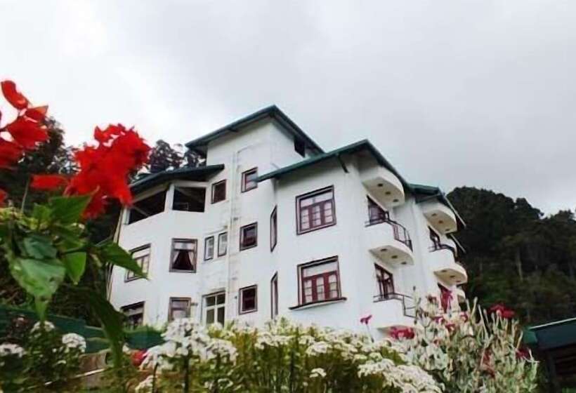 בית מלון כפרי New Ashley Resorts  Ltd