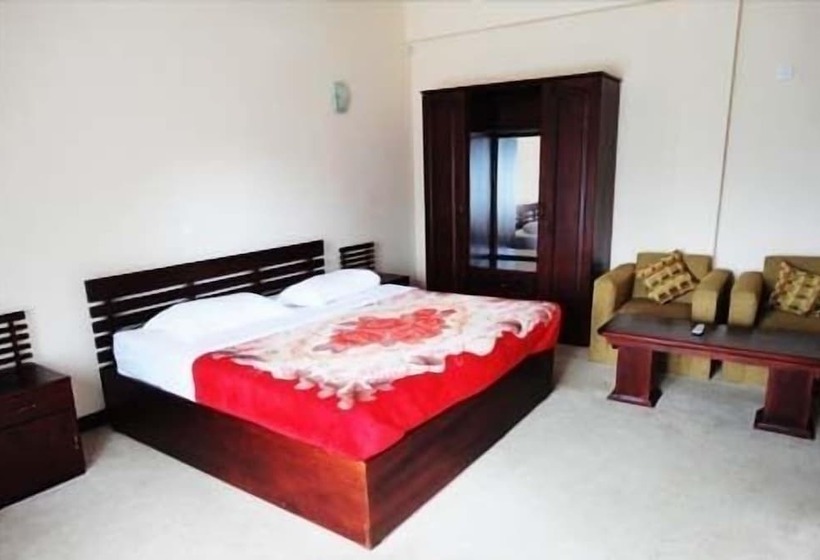 בית מלון כפרי New Ashley Resorts  Ltd