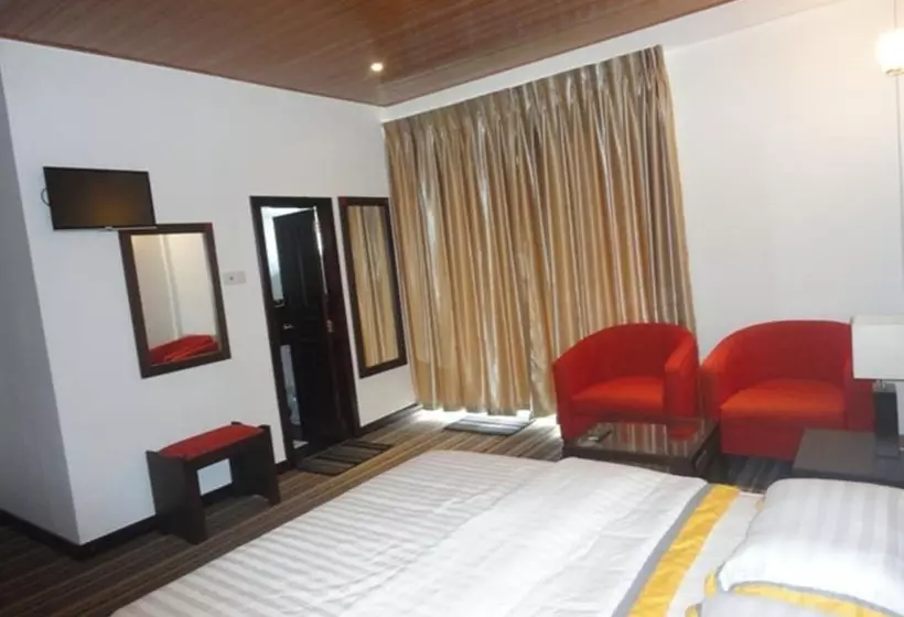 هتل New Ashley Resorts Ltd