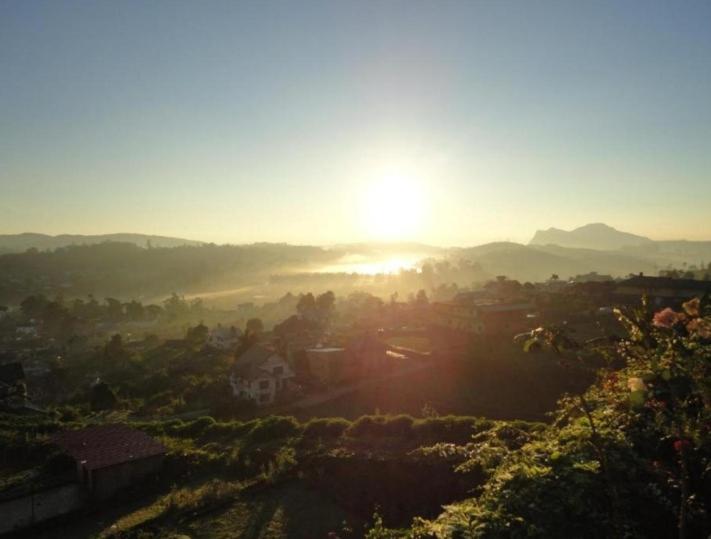 בית מלון כפרי New Ashley Resorts  Ltd