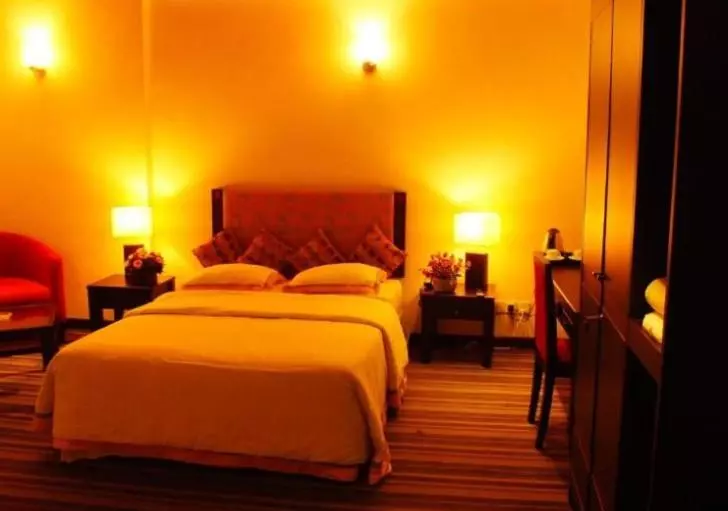 هتل New Ashley Resorts Ltd