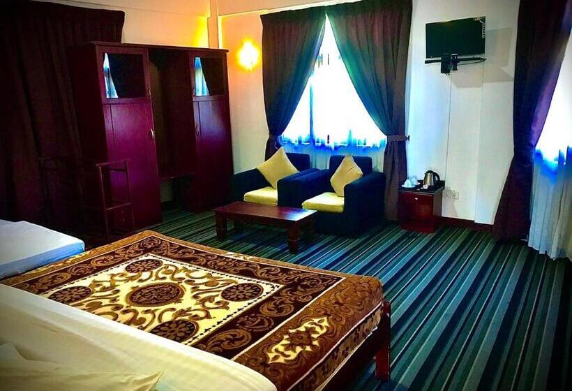 בית מלון כפרי New Ashley Resorts  Ltd