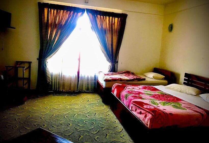 בית מלון כפרי New Ashley Resorts  Ltd