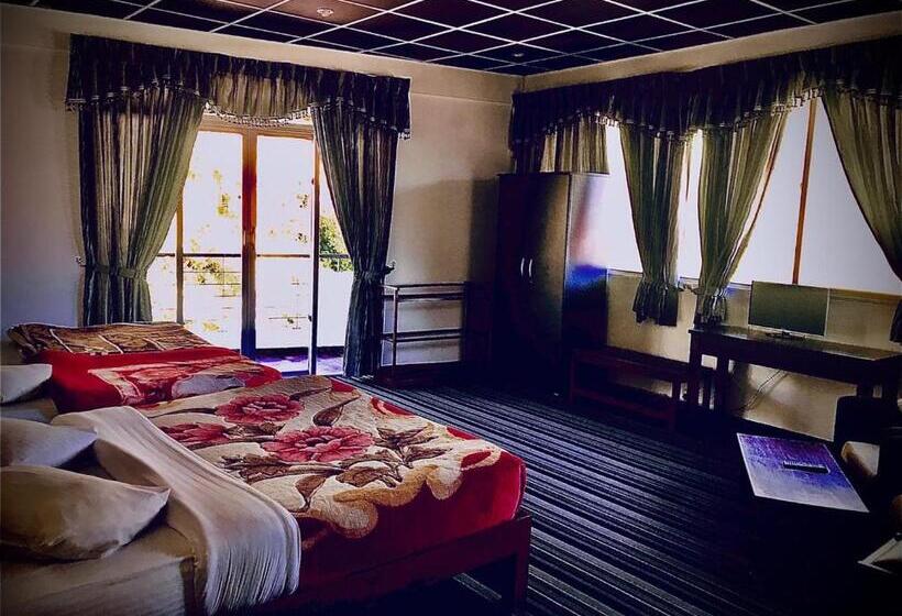 בית מלון כפרי New Ashley Resorts  Ltd