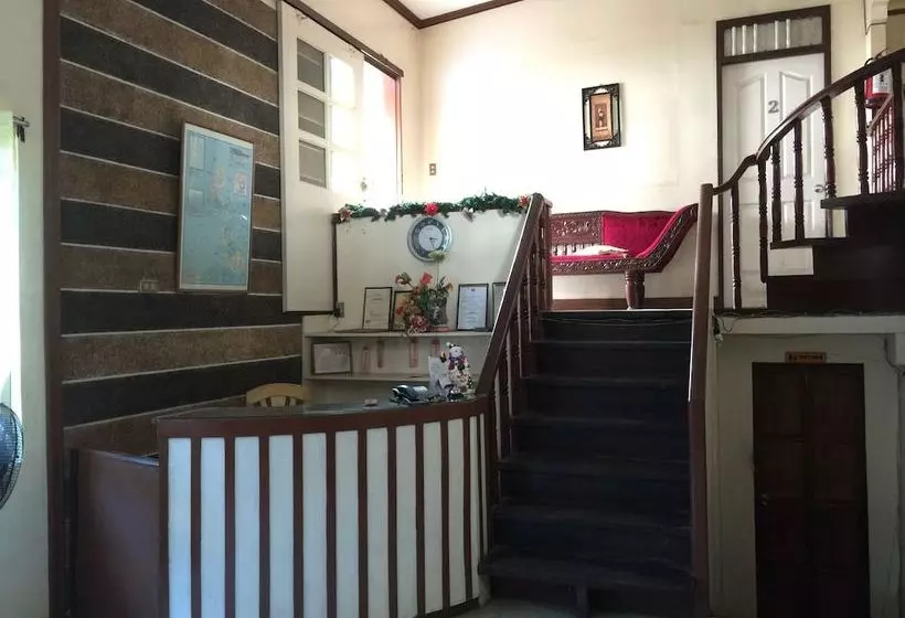 Hotel Casa Reyfrancis Pension House