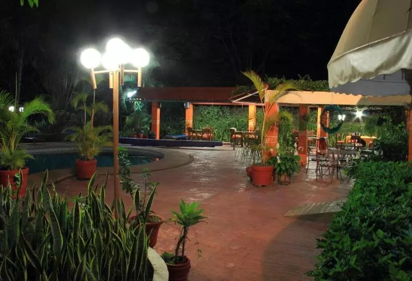 בית מלון כפרי Casagrande Posada Ejecutiva