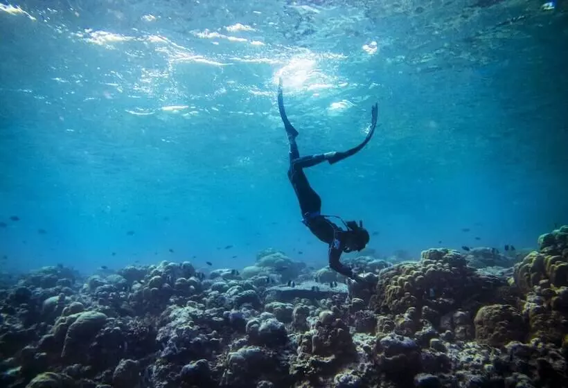 هتل Cheval Blanc Randheli