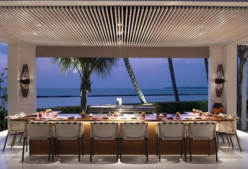 هتل Cheval Blanc Randheli