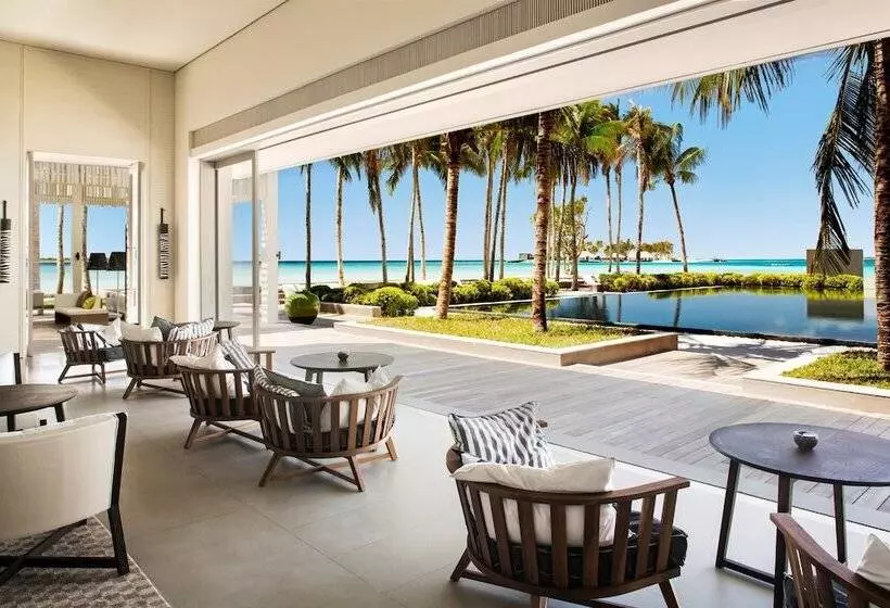 هتل Cheval Blanc Randheli