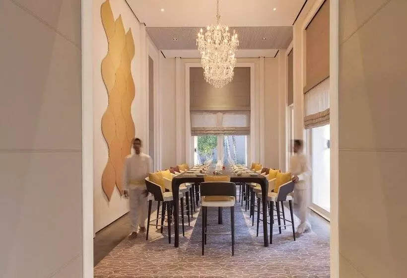 هتل Cheval Blanc Randheli